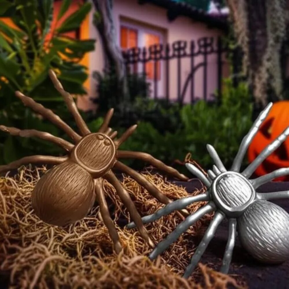 Forum Novelties Silver or Gold Spiders Party Supplies Halloween Favors 2 Count
